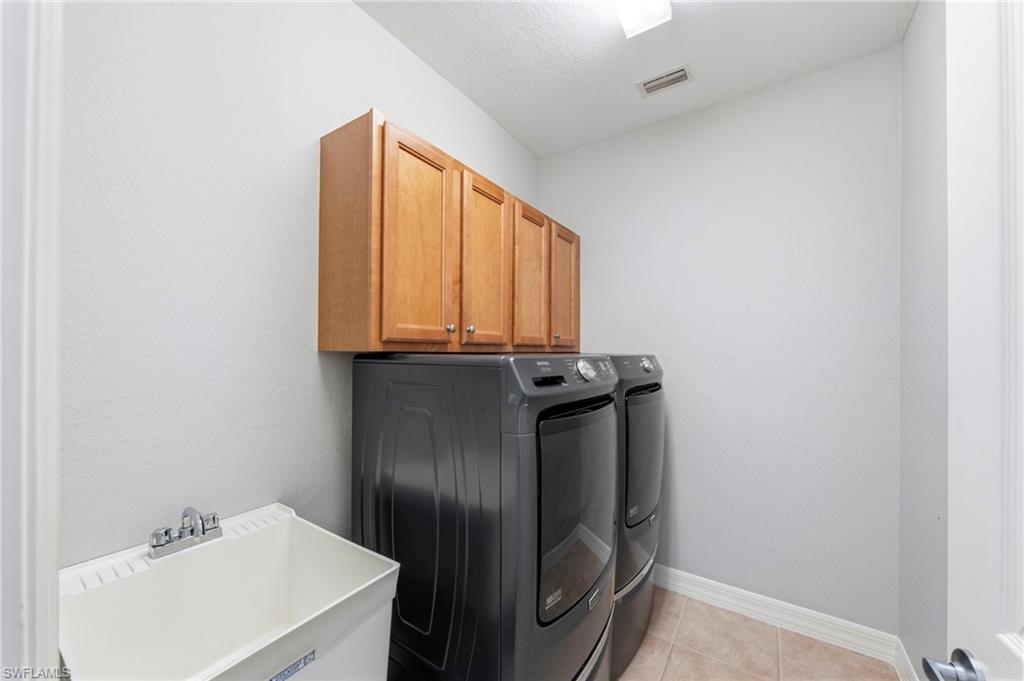 10392 Spruce Pine CT