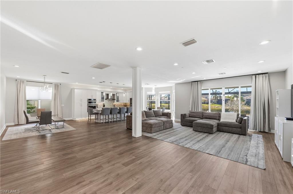 10392 Spruce Pine CT