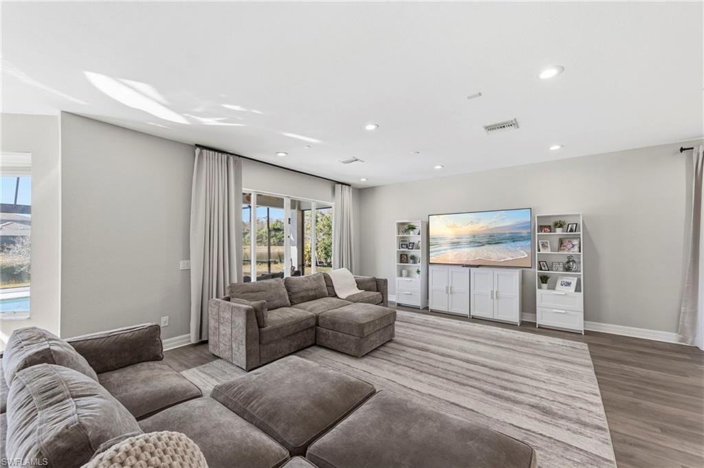 10392 Spruce Pine CT