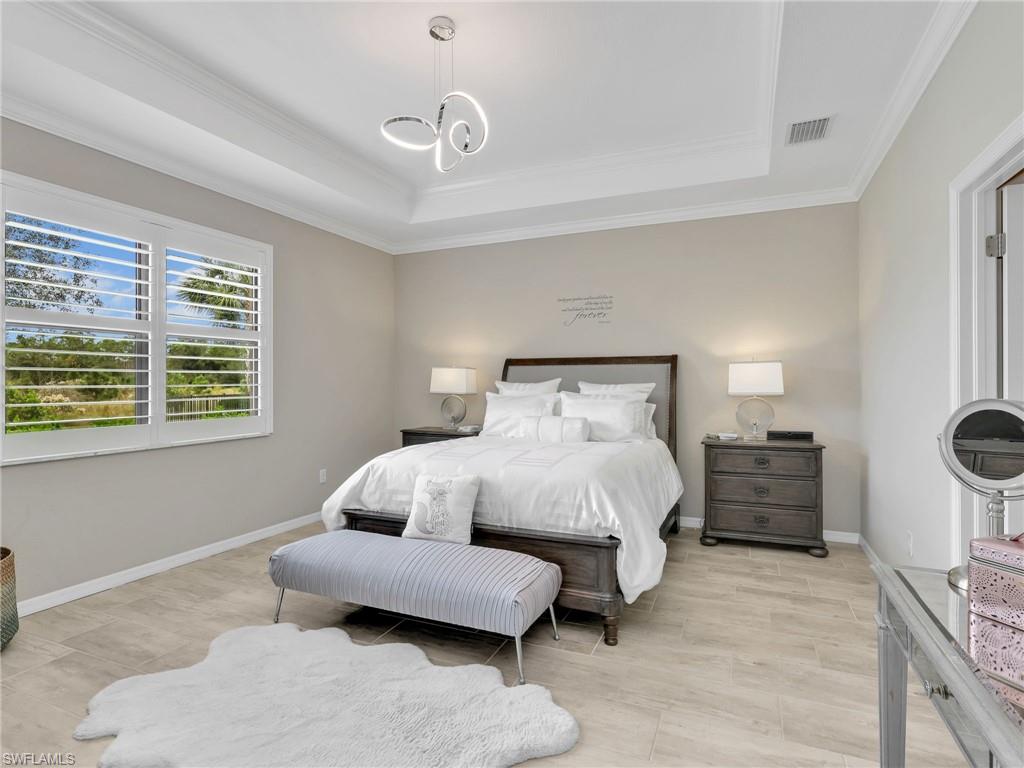 19808 Beverly Park RD