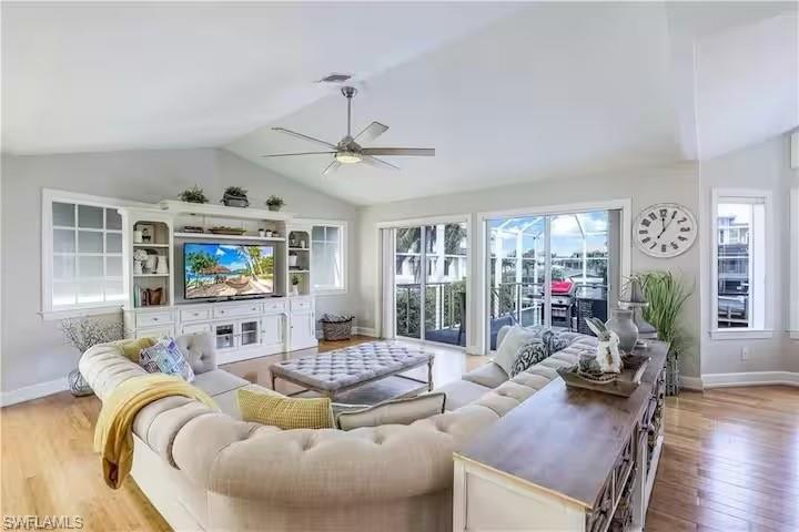 437 Trade Winds AVE