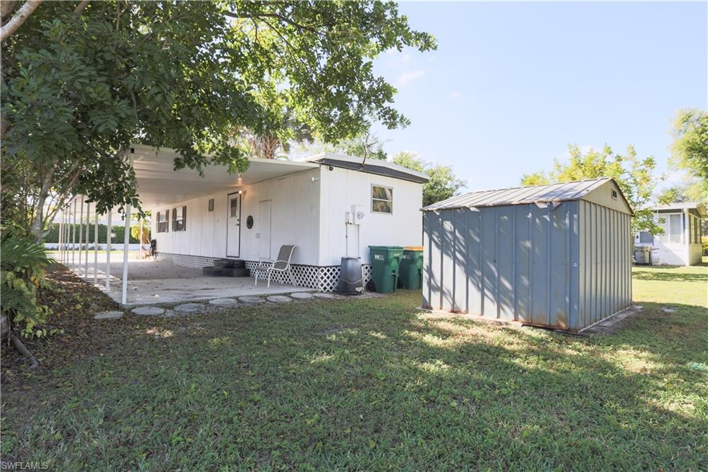 893 Manatee RD