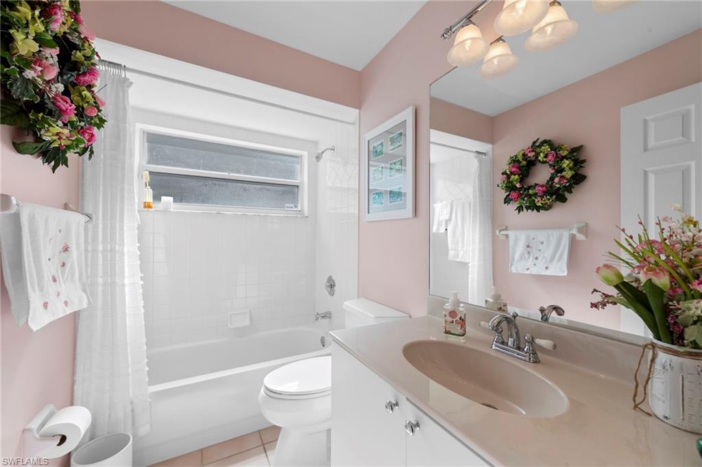 18040 Horseshoe Bay CIR