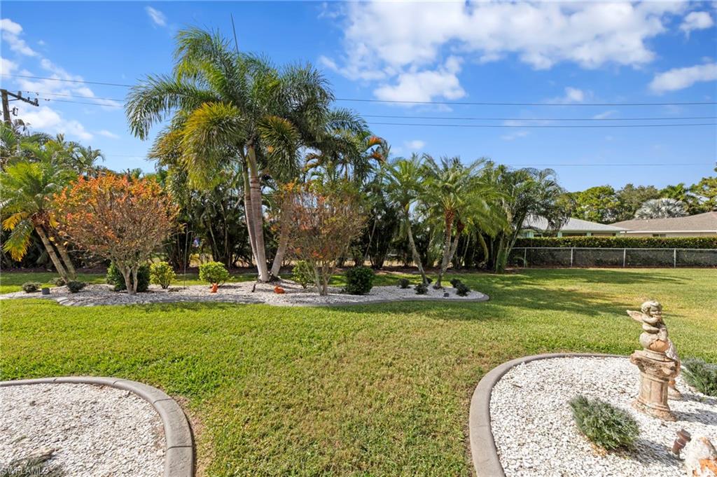 18040 Horseshoe Bay CIR