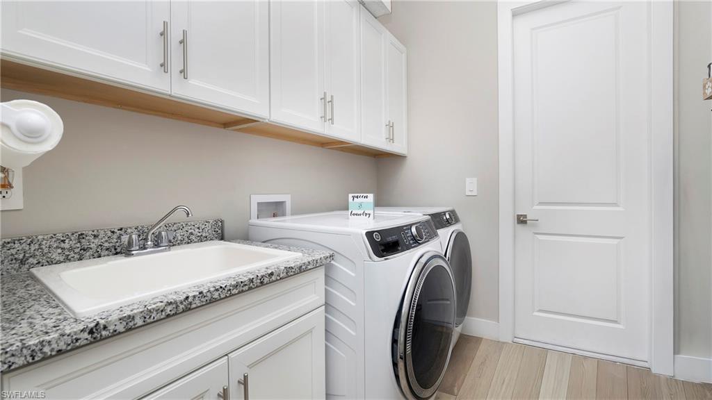 3693 Sapphire Cove CIR