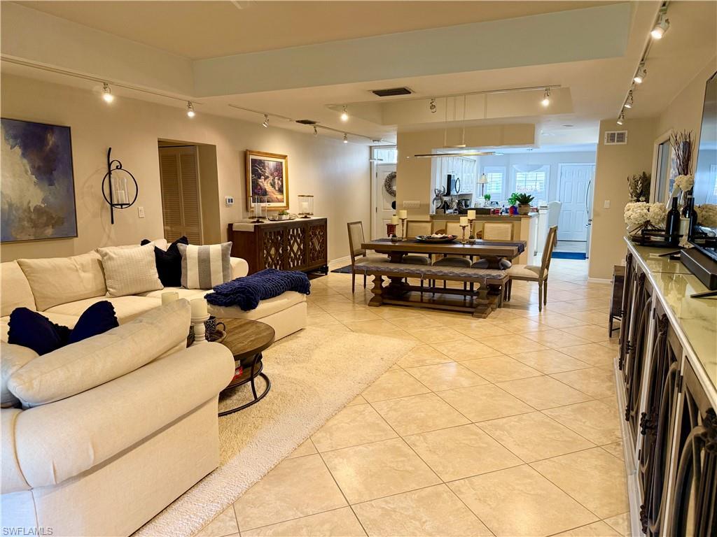 240 Via Perignon # 1 Unit: 9-1