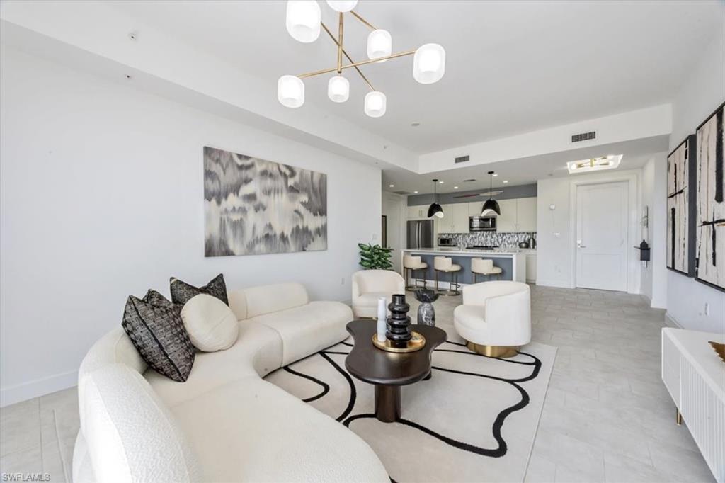 1111 Central AVE # 401