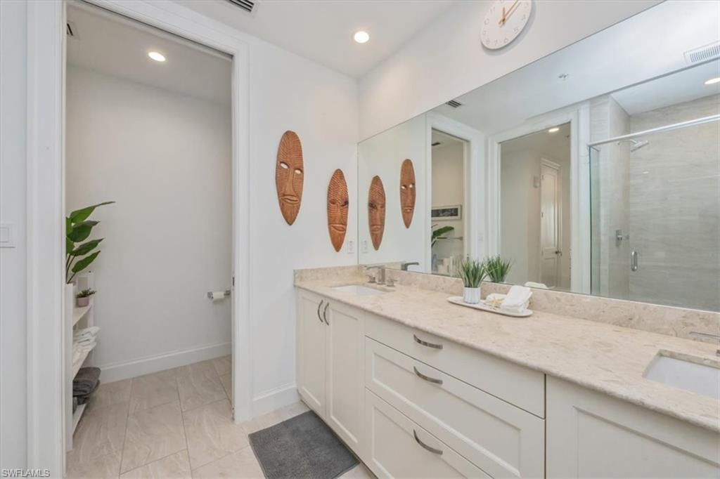 1111 Central AVE # 401