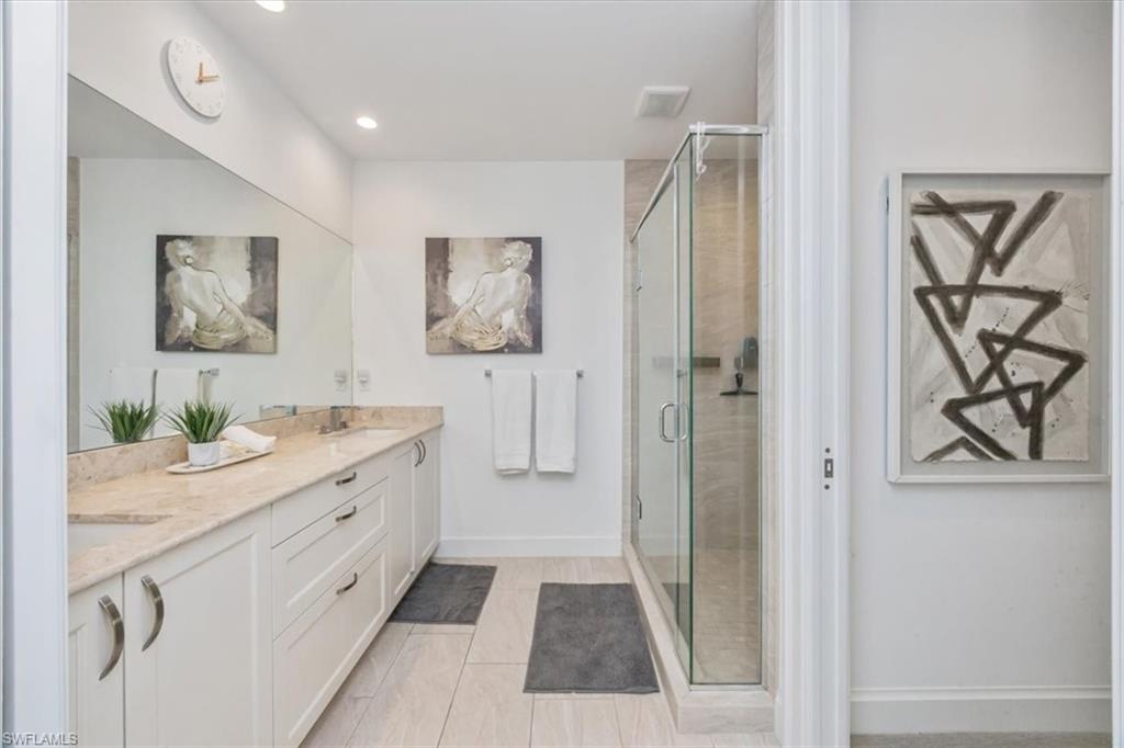 1111 Central AVE # 401