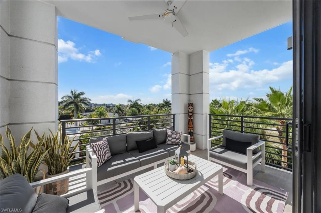 1111 Central AVE # 401