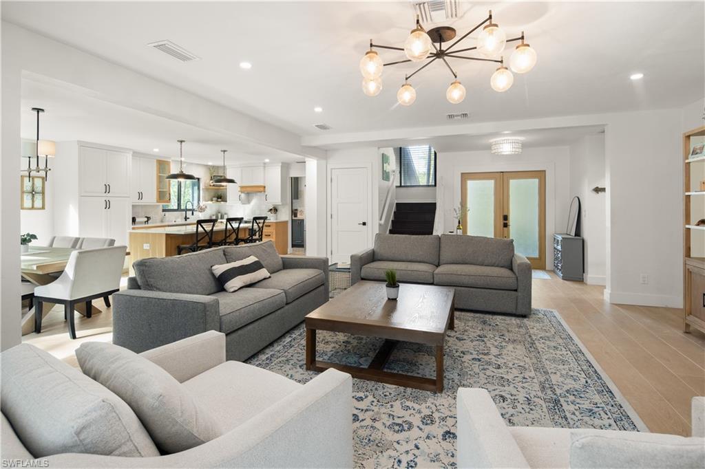 5900 Cypress Hollow WAY