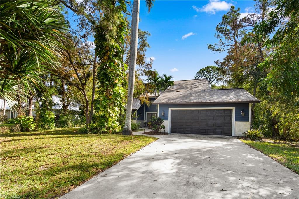 5900 Cypress Hollow WAY