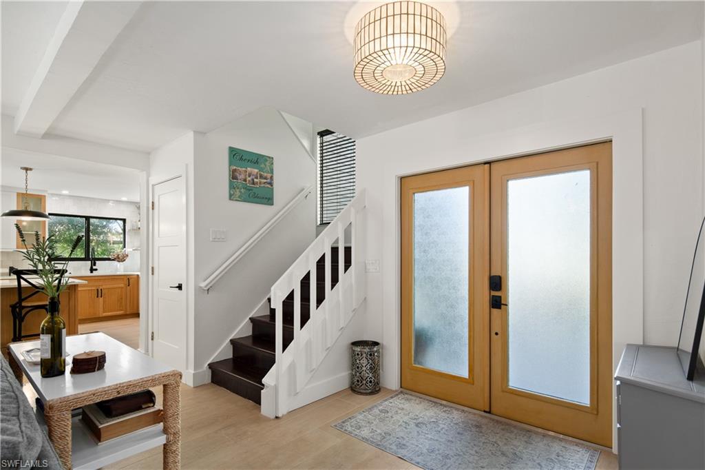 5900 Cypress Hollow WAY