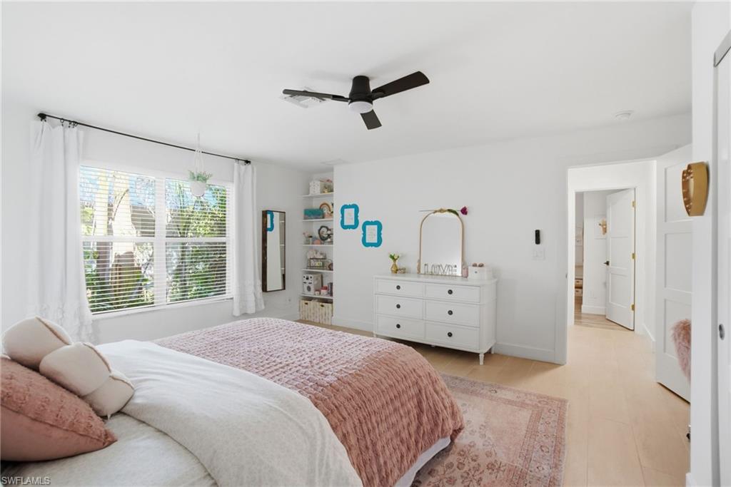 5900 Cypress Hollow WAY