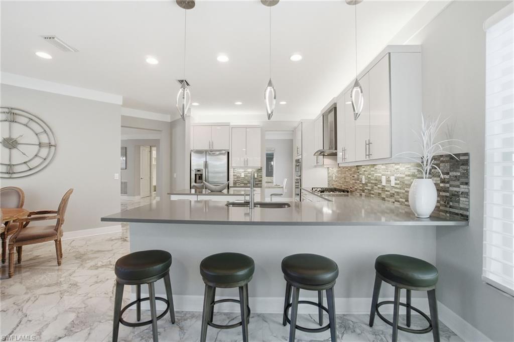 4654 Kensington CIR