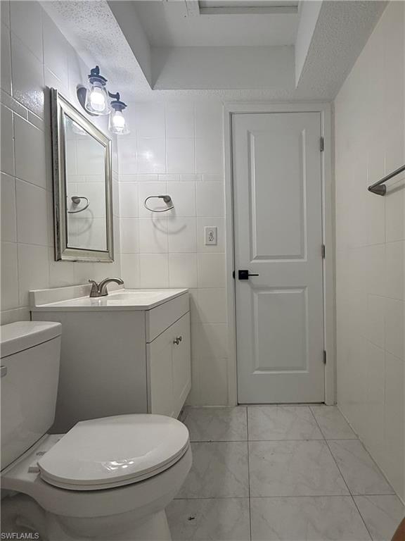 3318 Del Prado BLVD S