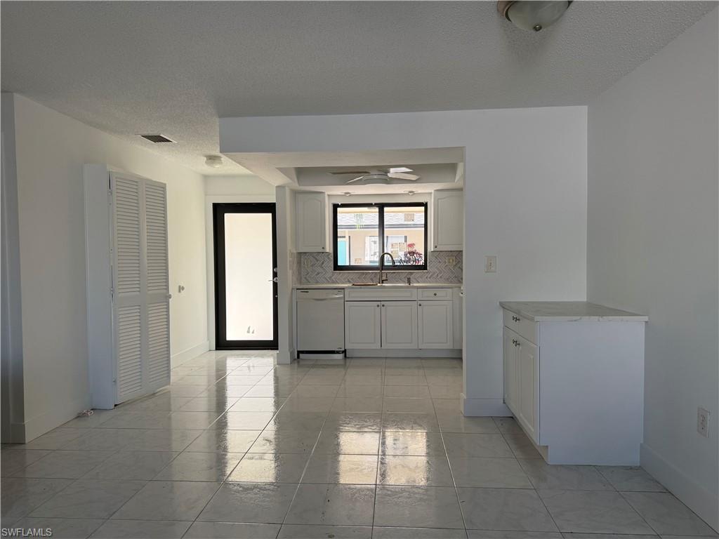 3318 Del Prado BLVD S