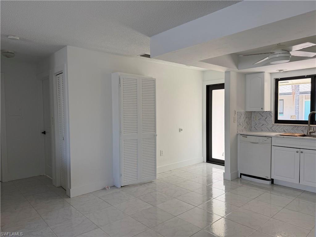 3318 Del Prado BLVD S