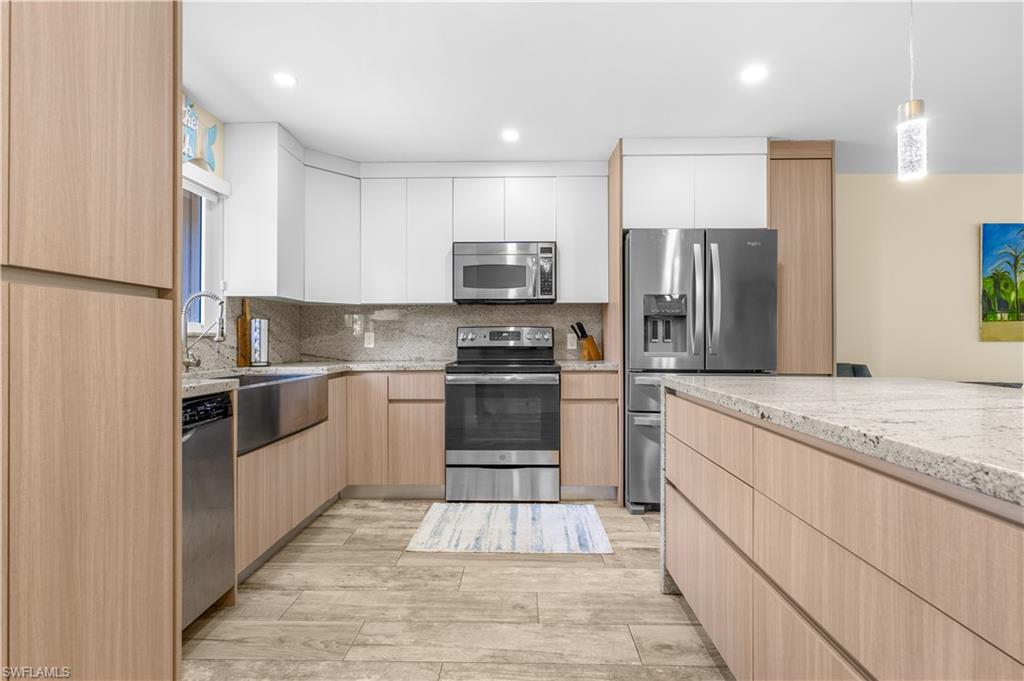 900 Henderson Creek DR # A102