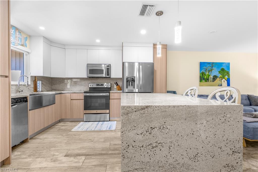 900 Henderson Creek DR # A102