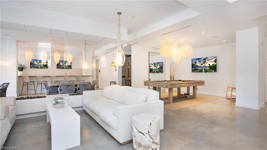 1111 Central AVE # 207