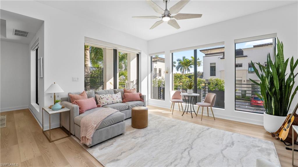 1111 Central AVE # 207