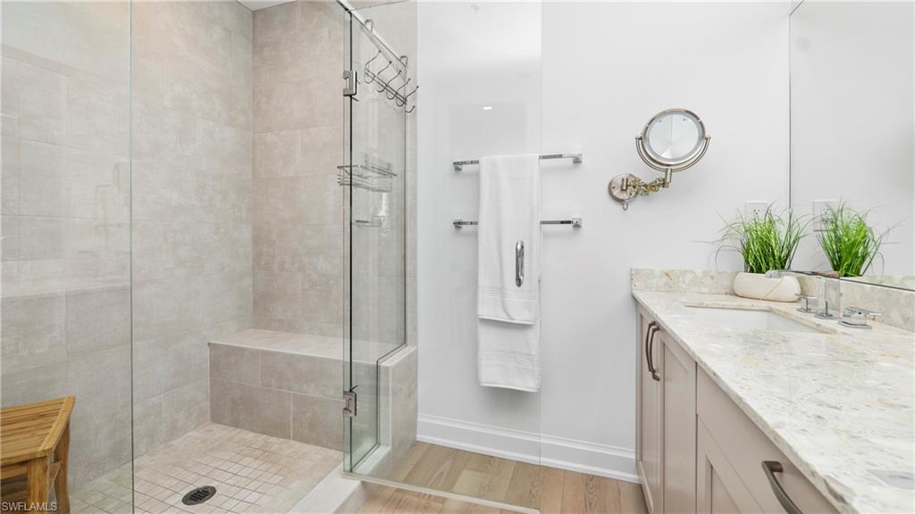 1111 Central AVE # 207