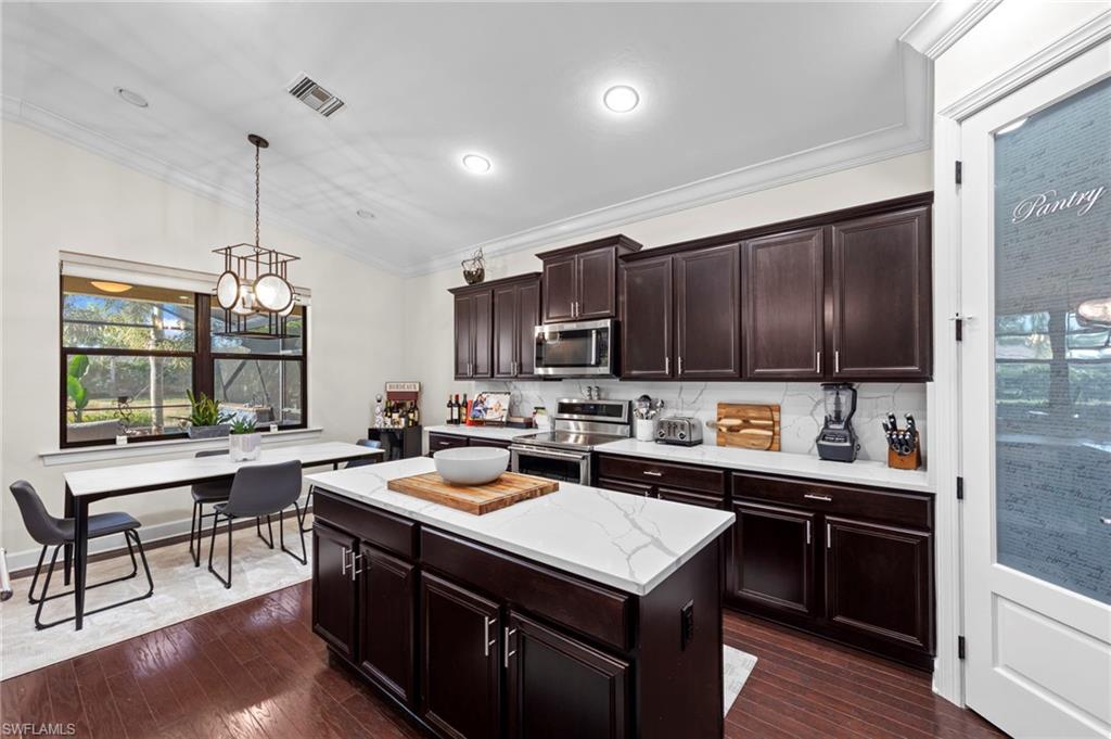 13427 Villa Di Preserve LN