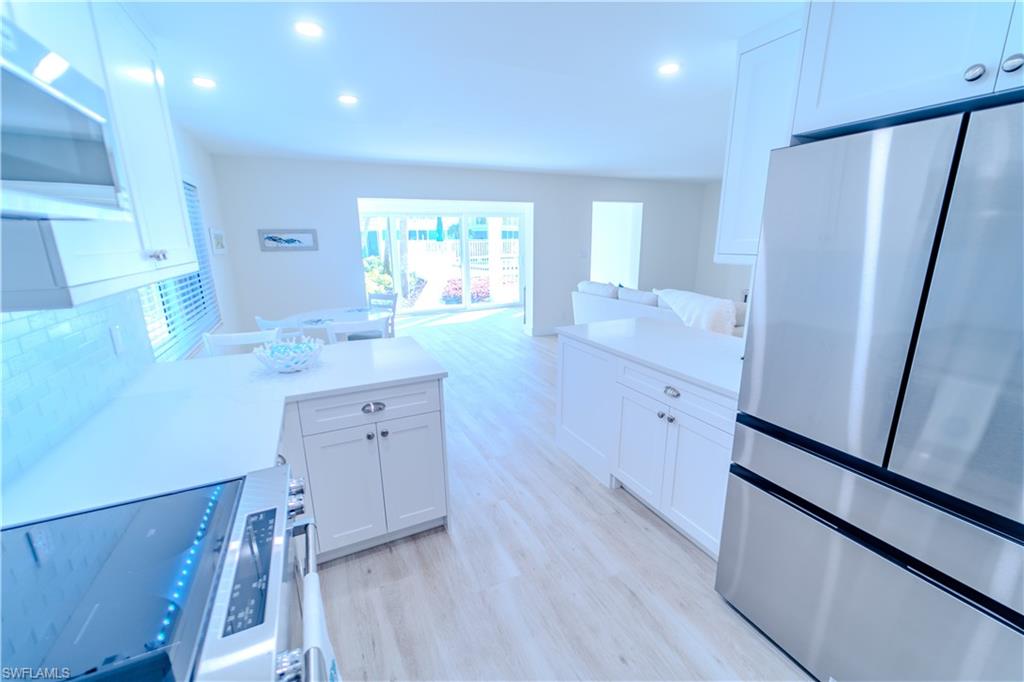 354 Harbour DR # 354