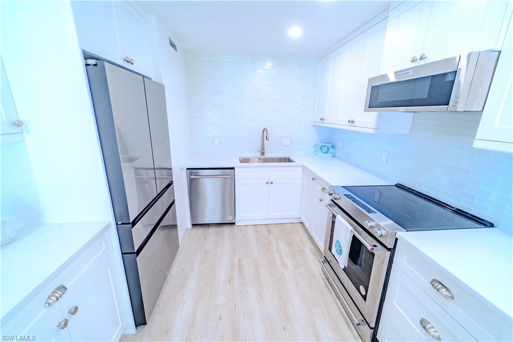 354 Harbour DR # 354