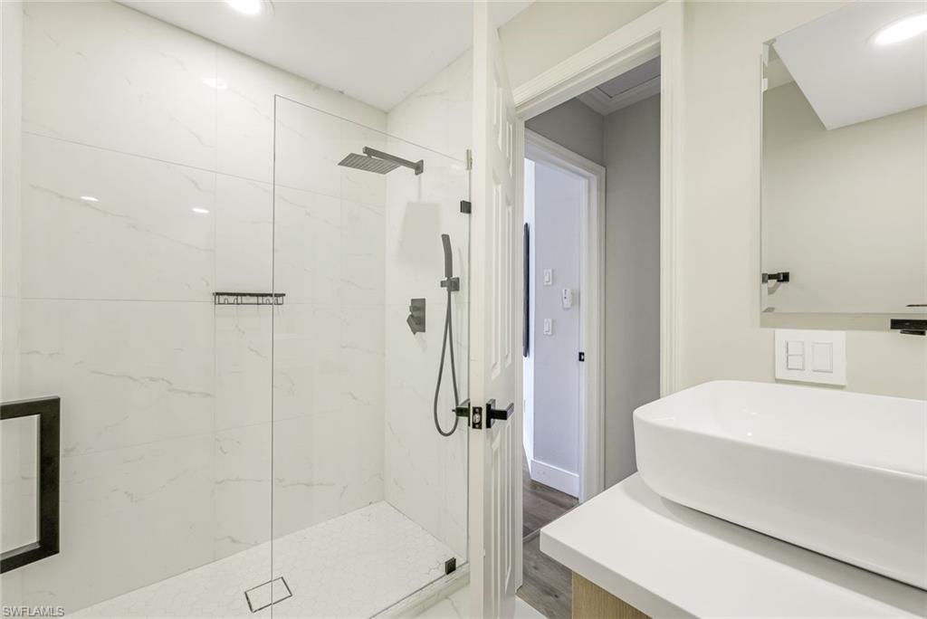 27106 Oakwood Lake DR