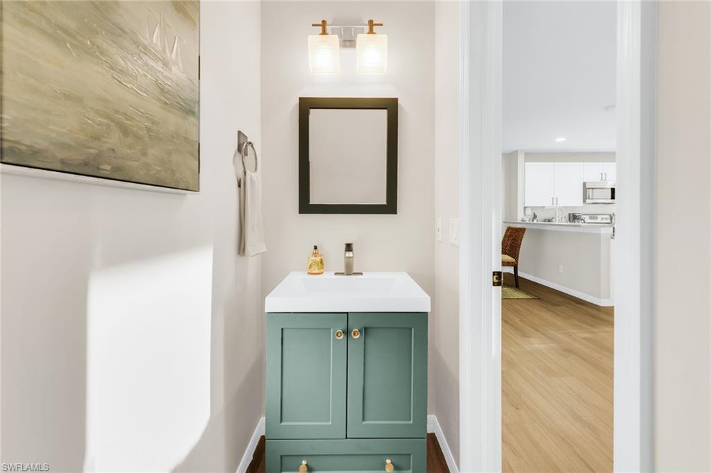 27106 Oakwood Lake DR