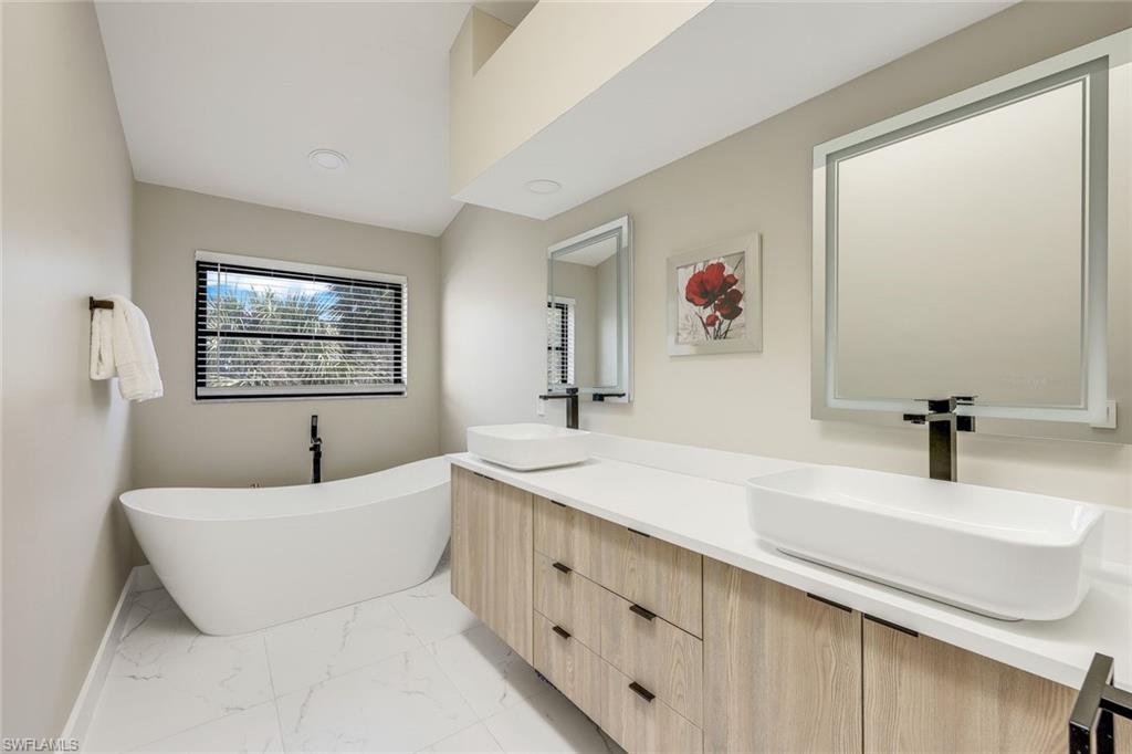 27106 Oakwood Lake DR