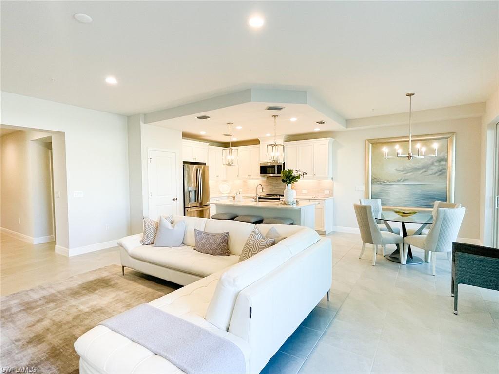 2555 Seychelles DR # 402