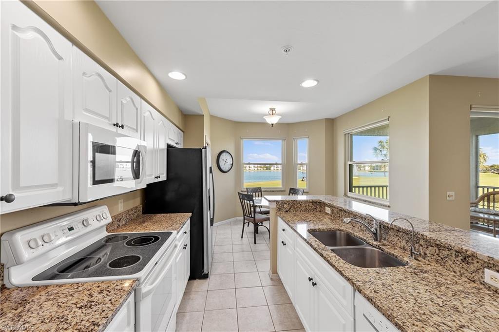 10460 Washingtonia Palm WAY # 1327