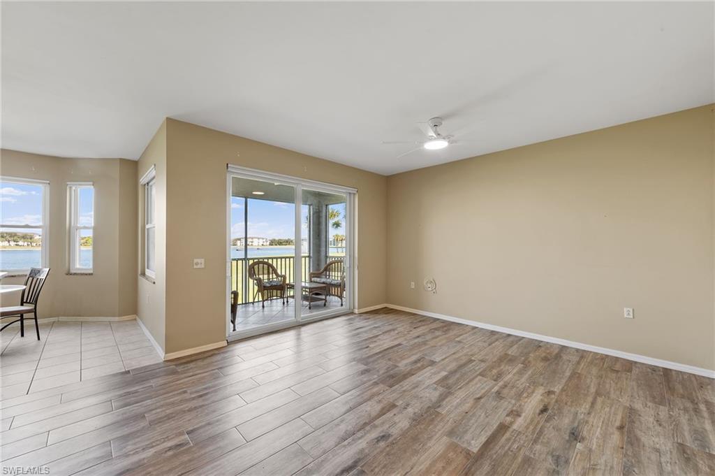 10460 Washingtonia Palm WAY # 1327