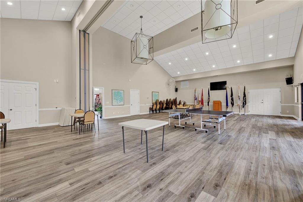 10460 Washingtonia Palm WAY # 1327