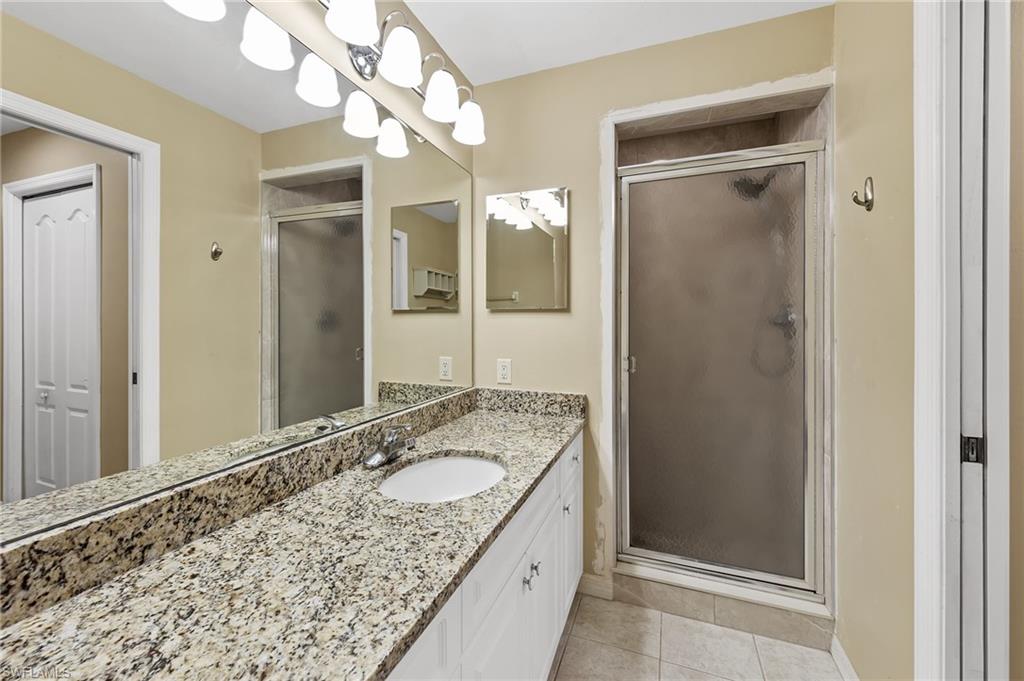 10460 Washingtonia Palm WAY # 1327