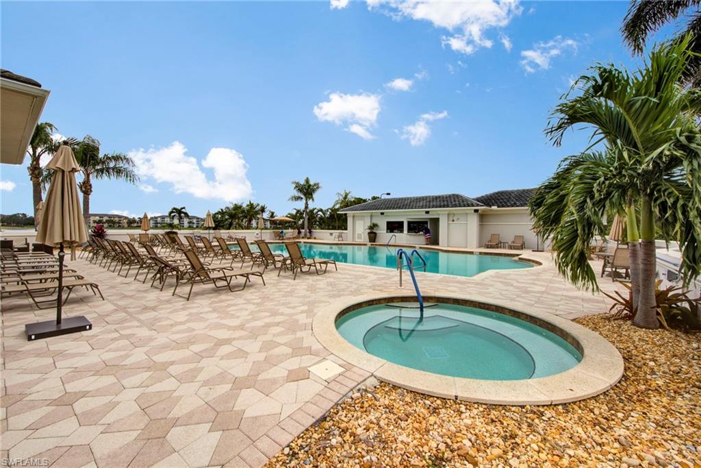 10460 Washingtonia Palm WAY # 1327