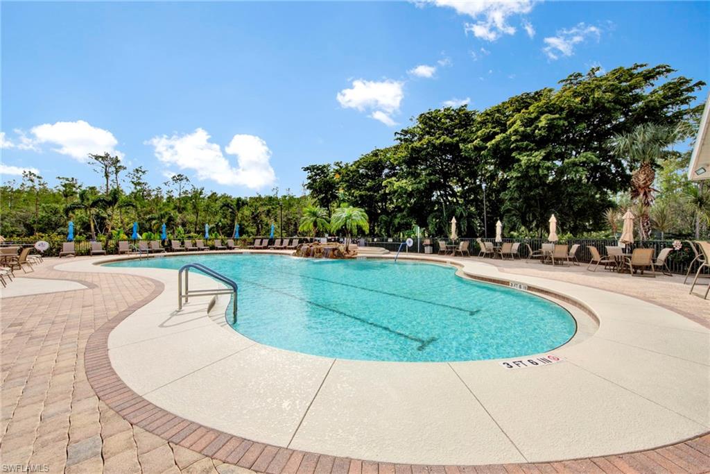 10460 Washingtonia Palm WAY # 1327