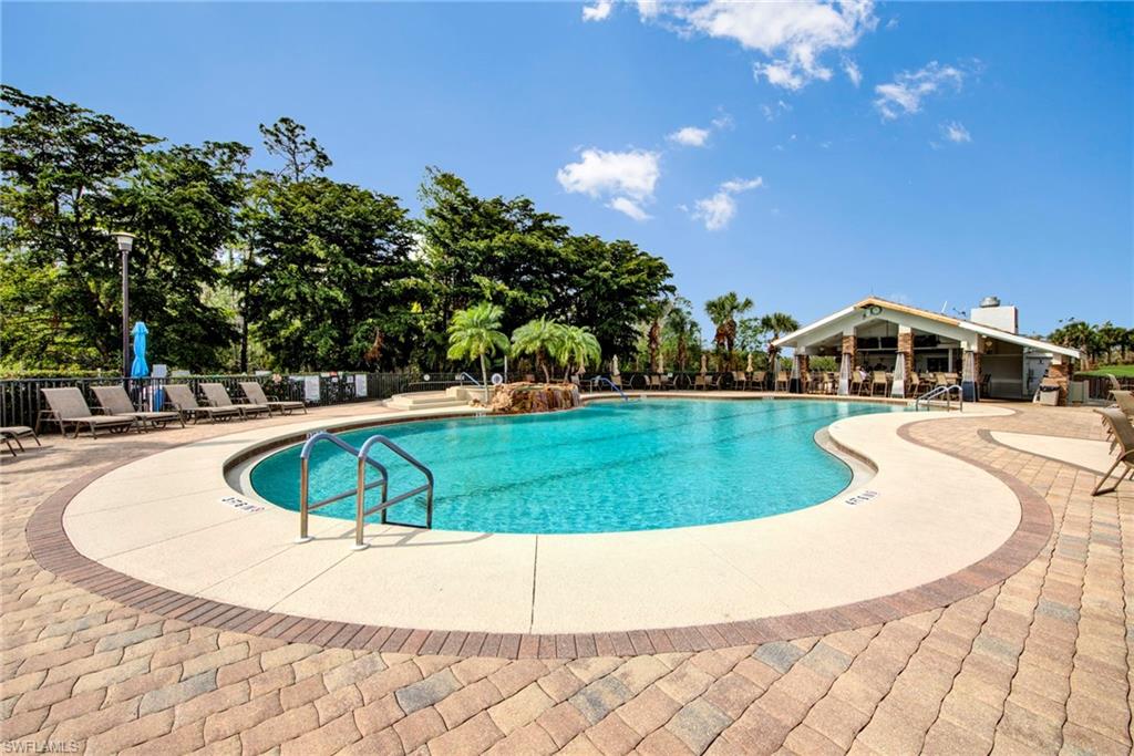 10460 Washingtonia Palm WAY # 1327