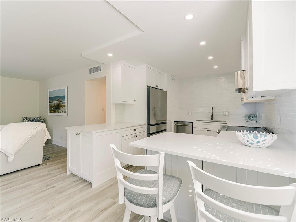 354 Harbour DR # 354