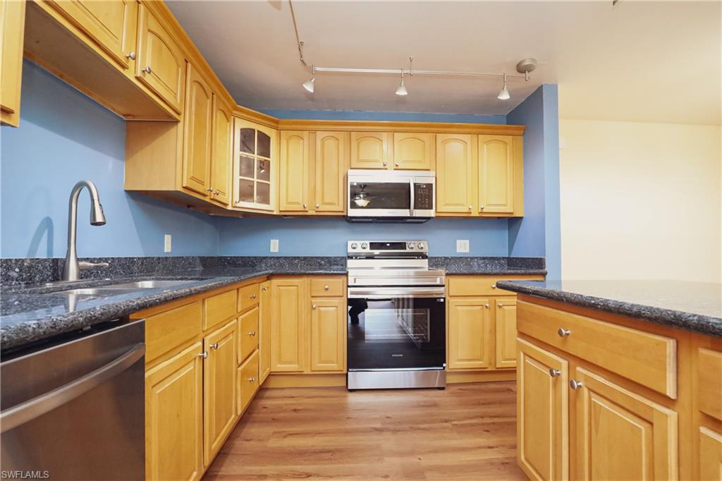 4053 Sandlewood LN # 1