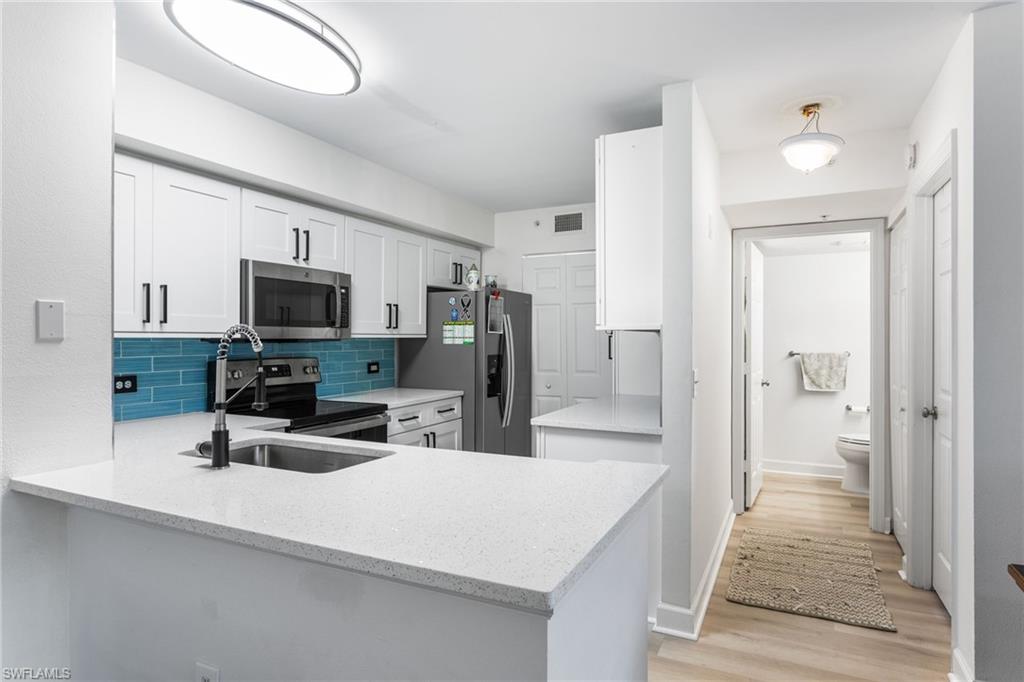 8940 Colonnades CT E 713