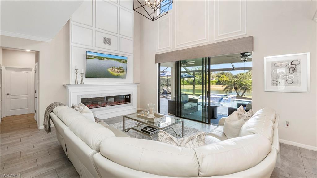 11945 Bay Oak Drive DR