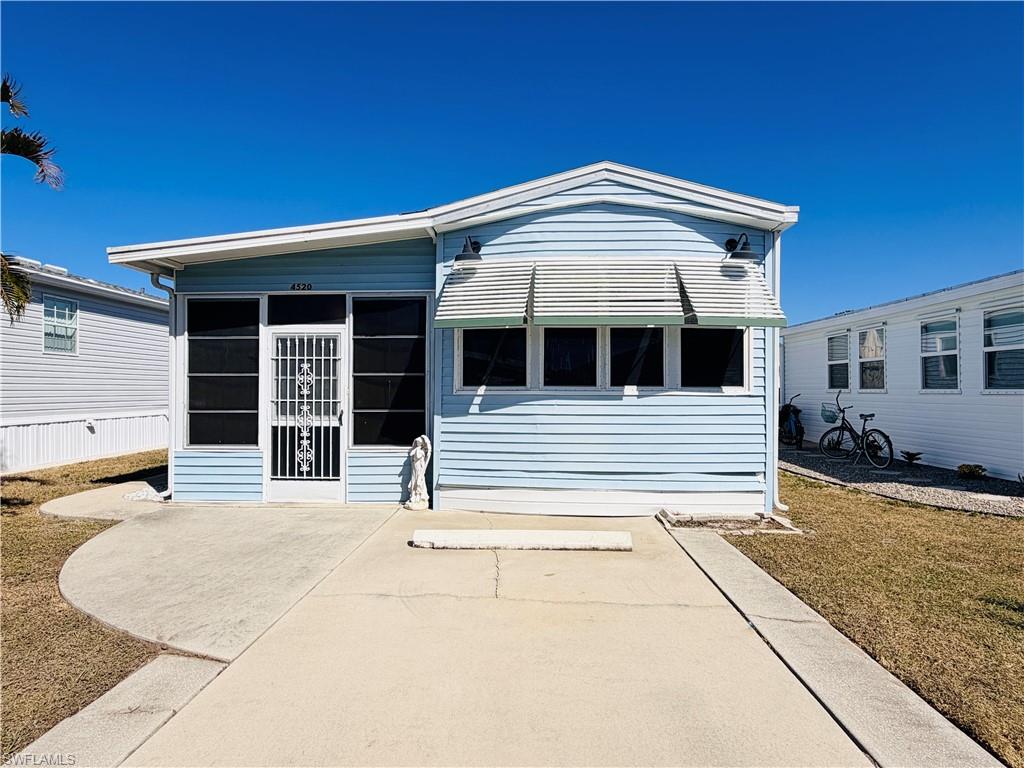 4520 Robert E Lee BLVD E