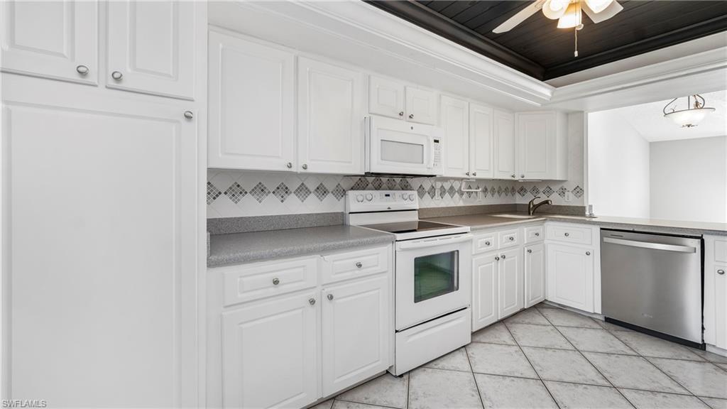 4535 SW 13th AVE