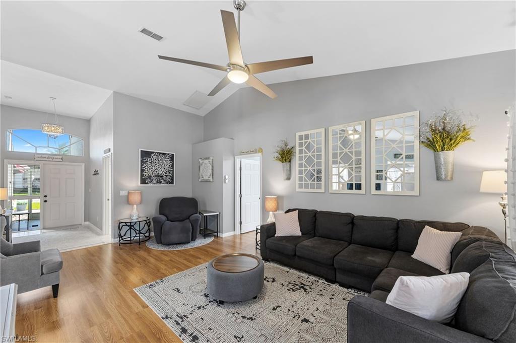 18048 Horseshoe Bay CIR