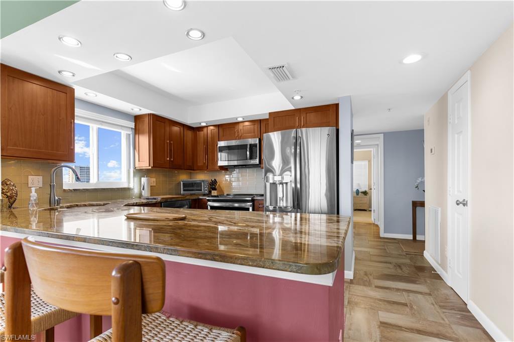 345 Mango ST 406