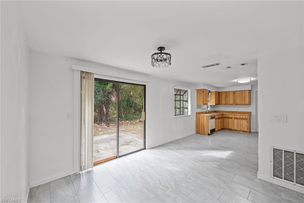7280 Captiva BLVD